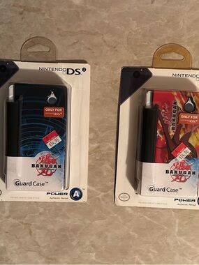 Nintendo DS Guard Case Set - Blue and Red Bakugan Artwork